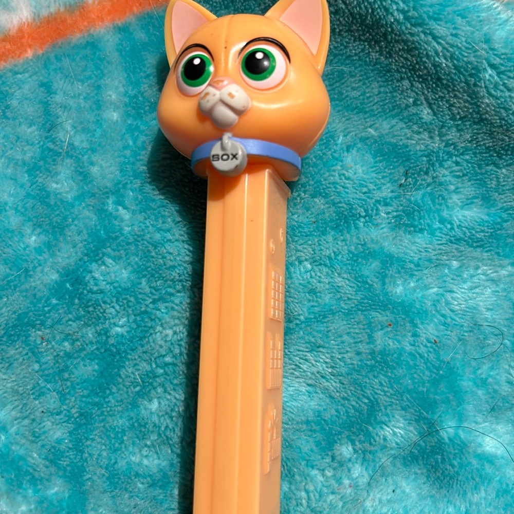 Disney • Pixar Sox PEZ Collection – From Lightyear: Sox